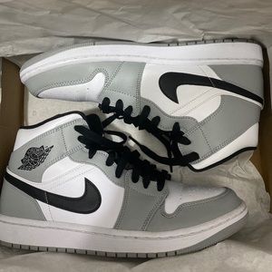 Meet your Posher, Helen